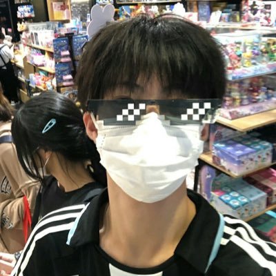 HeatherMol63722's profile picture. 