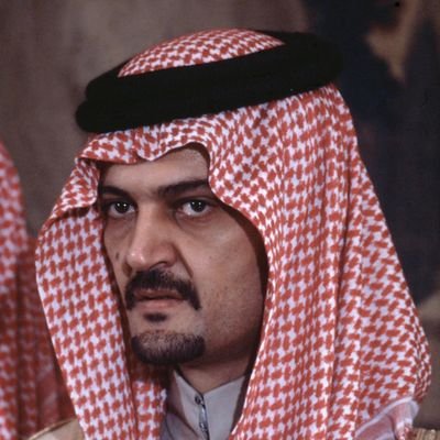 آل سعود والوطن وشعبه 🇸🇦 خط احمر 🔴
السعودي سعودي فقط 🇸🇦