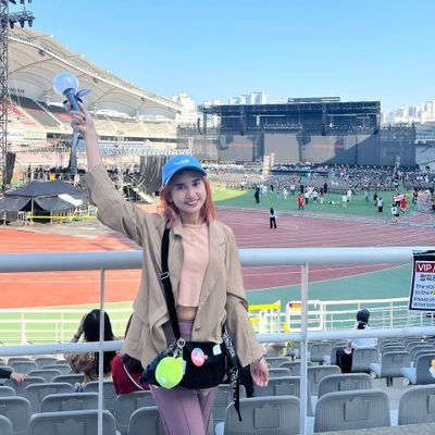 TaetaeKim156108's profile picture. 