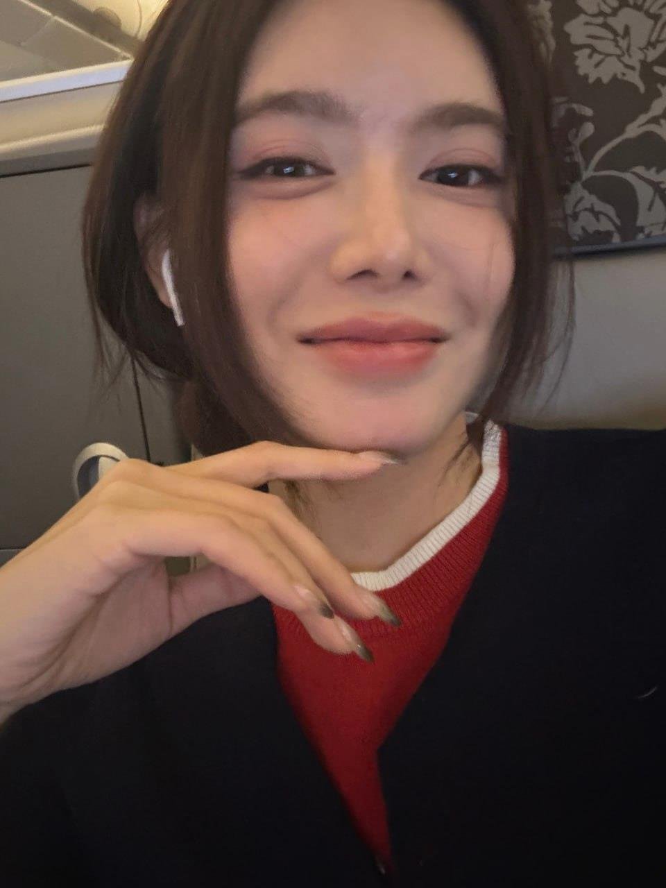 karen8460526811's profile picture. One confidant is better than three thousand friends