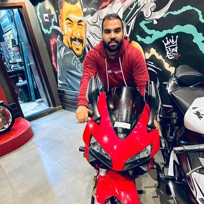 زملكاوى الهويه 🏹🇦🇹 محــمــد لــوكــــا
✋عش ما شئت فإنك ميت وأحبب من شئت فإنك مفارق ✋