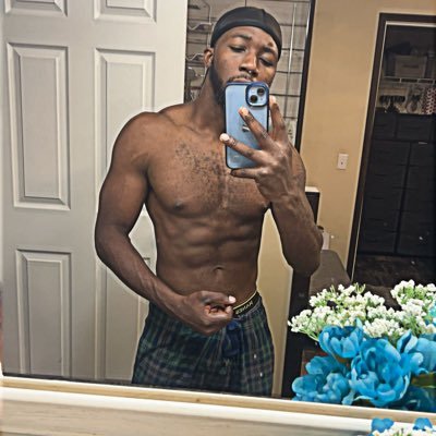25🍾 LLV🙏🏾 Focused on my bag 💰 🇺🇸U.S. Army Vet Ms✈️ Ky🏎️ Htx 👻Amosc: Its.jr22