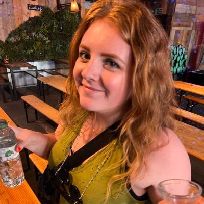 she/her london/wolves 🐺 writer, wolves fan, won’t shut up about the substance