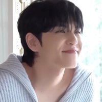 느리 (@neullli6) 's Twitter Profile
