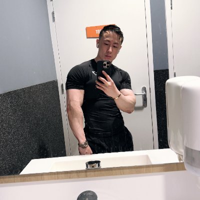 🐈⬛ 15 YEARS OF NATURAL LIFTING ~~~~~~~~~~~~~~
⚡ Helping high performers master their physique & lifestyle
📲 DM ‘Coach’ to Start