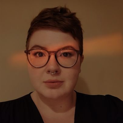♡︎ allison ♡︎ 30s ♡︎ lesbian ♡︎ marxist feminist ♡︎ horror enthusiast 🔪 ♡︎ dysautonomia posting ♡︎ professional goofball ♡︎