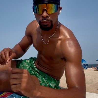 DullahGrey's profile picture. why you being weird to me?