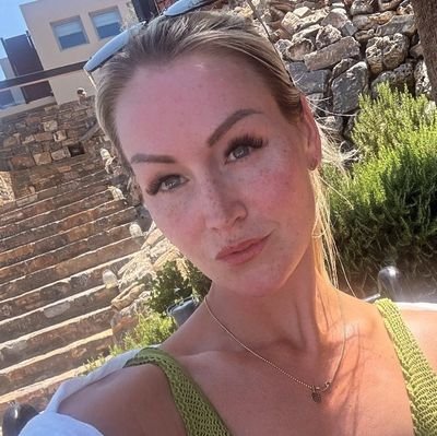 Devoted sub, proud to be OWNED and locked in chastity and debt for @MissMelodyMay