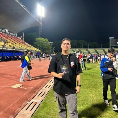 Futuro periodista deportivo - Editor y corresponsal de @jugadafutbol.