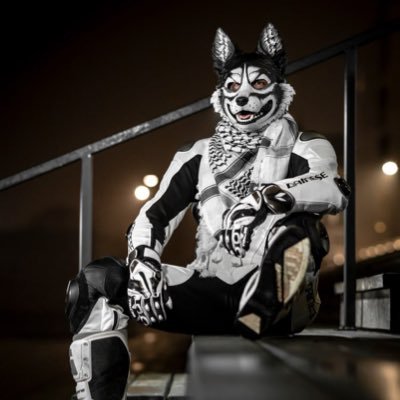 40/M/🏳️🌈/ bottom || 🔞18+ only || Serval, fox and AWD that enjoys getting into trouble and being tied down. Love a certain 🦊. TG: @Ucheawd Recon:Uche