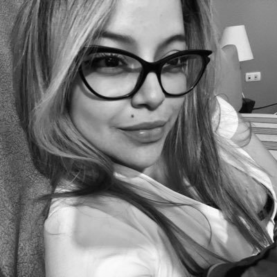 Xngelees's profile picture. Melómana •Carpe Diem • ☁ https://t.co/dvFlTcw6a6