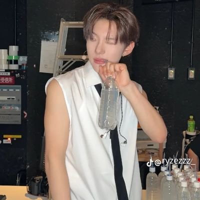 kwolings's profile picture. used to be Jaezbts | 21