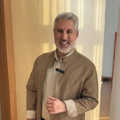 mustafabulent99's profile picture. Kazanmak için doğdum, Ortopedi cerrahı doktoru🩺🏥🥼 İyi sağlık parayla satın alınamayacak bir şeydir