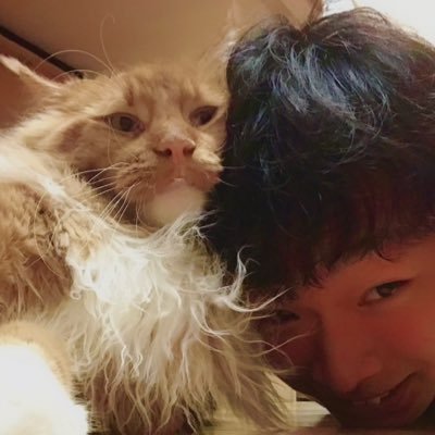 This is the story of a certain Japanese piano technician(piano tuner) with precious family.............これはとある日本のピアノ調律技術者と愛猫のお話