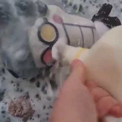 @Retr0scum