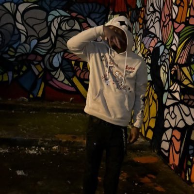 VeefromtheH's profile picture. 