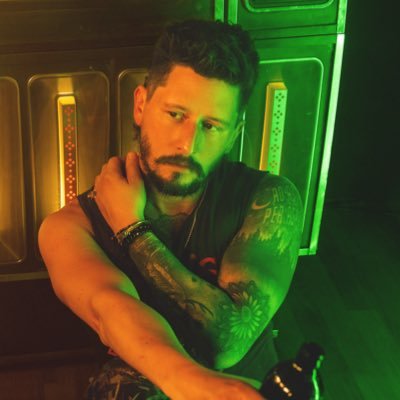 Chris Housman Profile