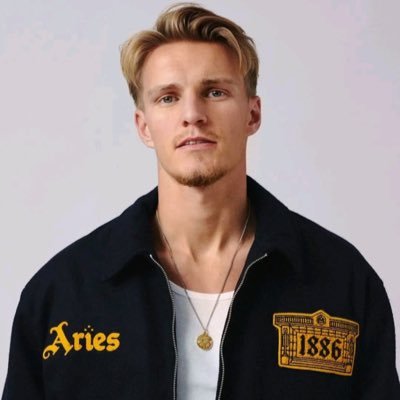 AmzehJobe's profile picture. Muslim☪️||Gambian🇬🇲||Gooner🔴⚪️|| Realist🔮||Messi🐐|| Myk Jayda|| DIP Doundou Guiss||