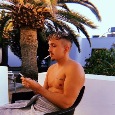 ChanoSW6's profile picture. ⭐️⭐️