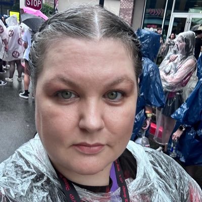 40. Reader, Writer, Nerd, Gamer, Weeb, Wife, Mom and more. 🩷💜💙 Bi and neurospicy. She/Her/Hers