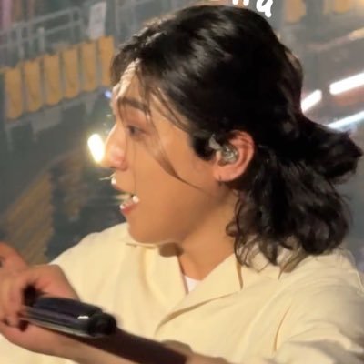 shu0907_'s profile picture. 난 여기 서있을게 영원히🍀