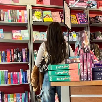 nynyLandy's profile picture. valorant addict ☕︎ (𝗧𝗮𝘆𝗹𝗼𝗿’𝘀 𝘃𝗲𝗿𝘀𝗶𝗼𝗻)