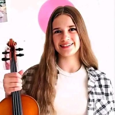 Karolinapr23071's profile picture. I love you all