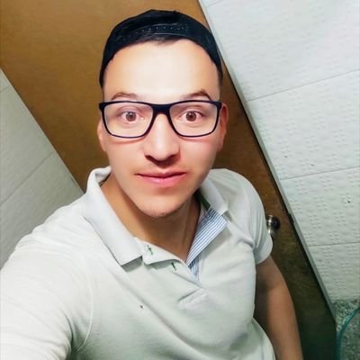 crisbaq0112's profile picture. Un ciudadano más; hincha desde niño del @AsoDeporCali, enfermo por los animales. (“you’ll never walk alone”)