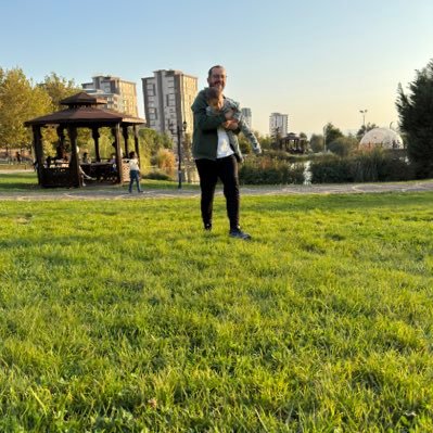 AydgrHsnalp's profile picture. 