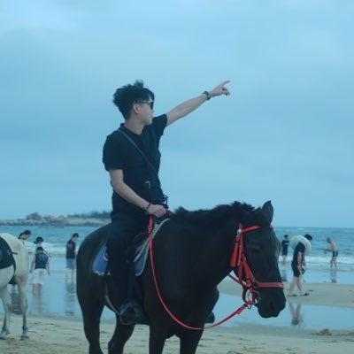 zhongmulong945's profile picture. 莫愁前路无知己，天下谁人不识君