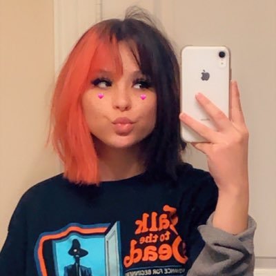 2025 𝘳𝘨: 12/50📚 | baker, reader, gamer, cenobite enjoyer | your corner in my mind is well-established ✧˚ ༘ ⋆。♡˚ | izzy ♡ ︎