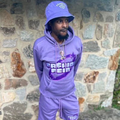 Shop @Fashionfein (Marketing/Creative Director) 🖤🏁 Ig:ReeSeeMoneyVIP