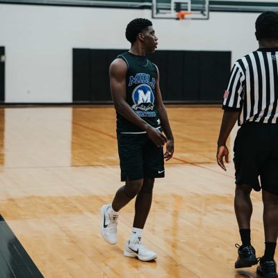 Midlothian HS | C/O 2026 | 5'10 PG/SG | 3.53 GPA | Puma NXT GME Basketball | Student-Athlete | God First Ballkingchris3@gmail.com | (682)521-6307