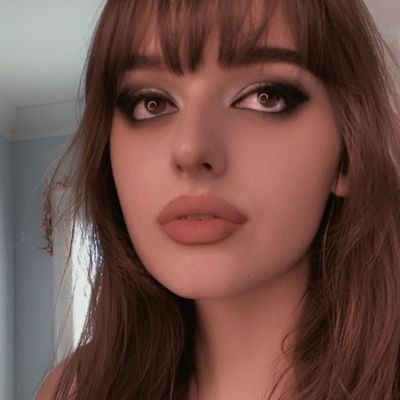 Malenaluna222's profile picture. Trans and proud