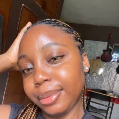 aqueneoflife's profile picture. Her🌷🌹 MD in training 👩🏾‍⚕️