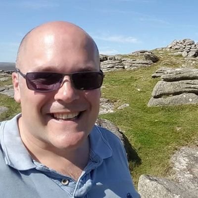 Dr Ben King 🌏 Profile