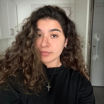 jasmineyelenaaa's profile picture. 22