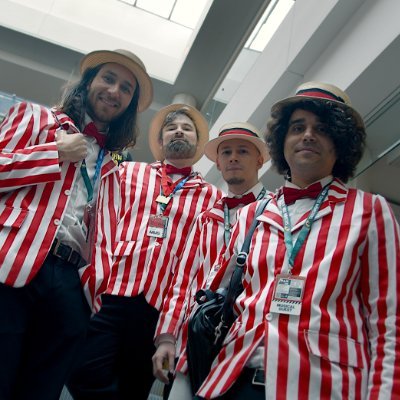Hello! We are a barbershop quartet that sings at PAX, Fan Expo & other videogame industry events! @Gregggalex / @Nick_Pasco