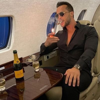 helixon0's profile picture. 