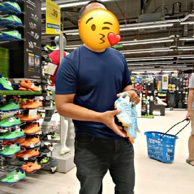 Tweet aku tak ada kena mengena dengan sesapa, kalau kau terasa, kau punya pasal, bukan salah aku. rt pic aku, block kau hanat!