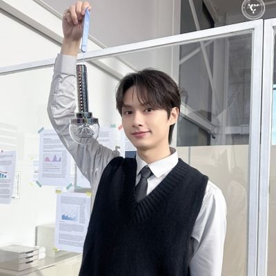 personal acc also likely fanacc for mostly #세븐틴 & #威神V┆99즈┆sometimes twt about ʳᵖˢ thingy