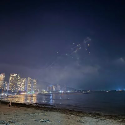 qetuo1357991's profile picture. 