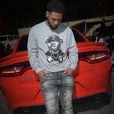 Everybody call me RoyalB but I game. I make music on the side for fun and because I love it. God first Family second. no time for haters and vibe killers💯💪🏽