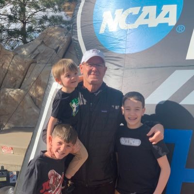 Coach of NC basketballā¦widower/father/grandfather/brother. Huge supporter of UW Cowboys, LJW21 of the Bengals, JA of Bills, the Pack, and Yankees.