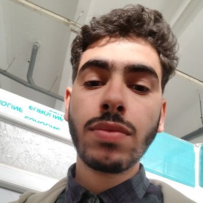 aybinv7's profile picture. 