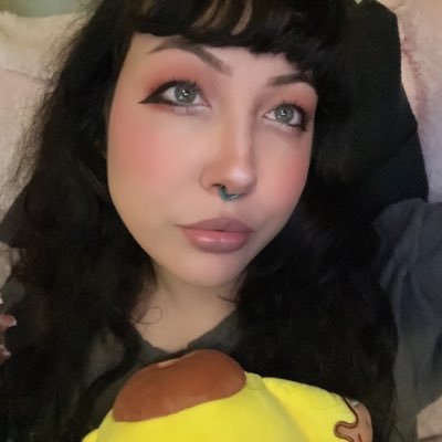 @doevamp • 29 • 18+ • nsfw • minors will be blocked • fetish friendly • dms are for buying content only • menu is pinned • wishlist: https://t.co/rLKUSboYwB