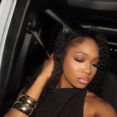 myia_lorrm's profile picture. new twitter.