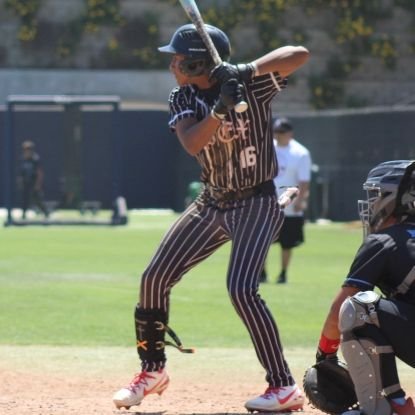 5 '10' 165 Etiwanda Hs varsity baseball
C/O 2027 Switch hitting outfield/catcher/2d base/utility player