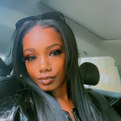 Follow my IG: EmbraceTheCurves_ & Hairstyles_byLitaa