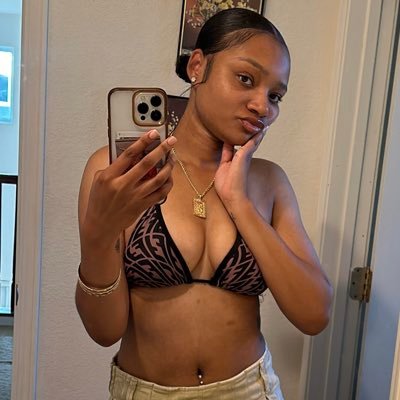 🧜🏽♀️ Profile